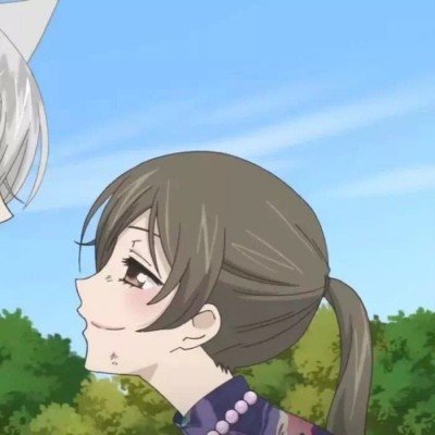 俄美女COS《巫师3》特莉丝超性感 诱人美胸有沟必火
